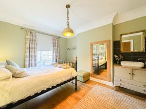 Photo 6- click for photo gallery